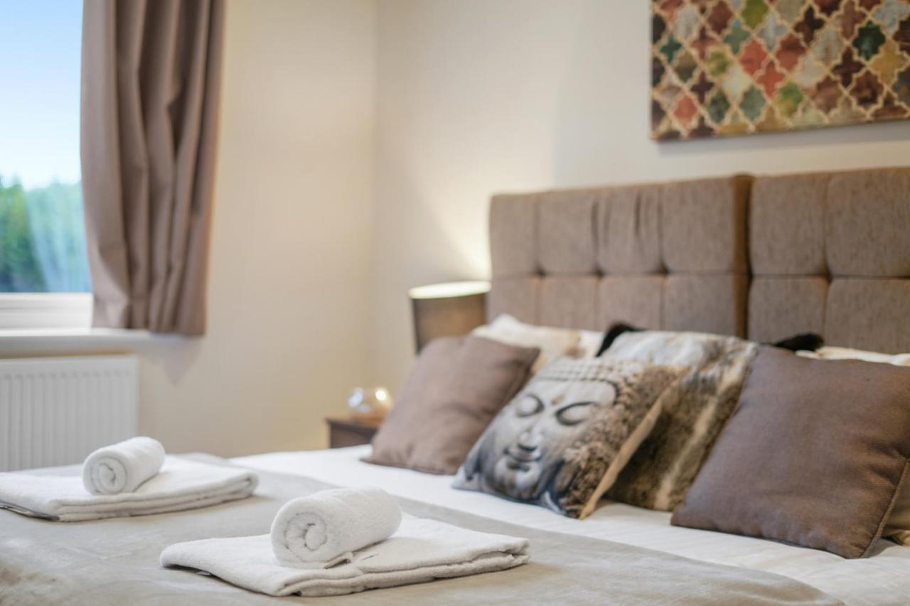 London Heathrow Living Serviced Apartments By Ferndale Stanwell Eksteriør billede