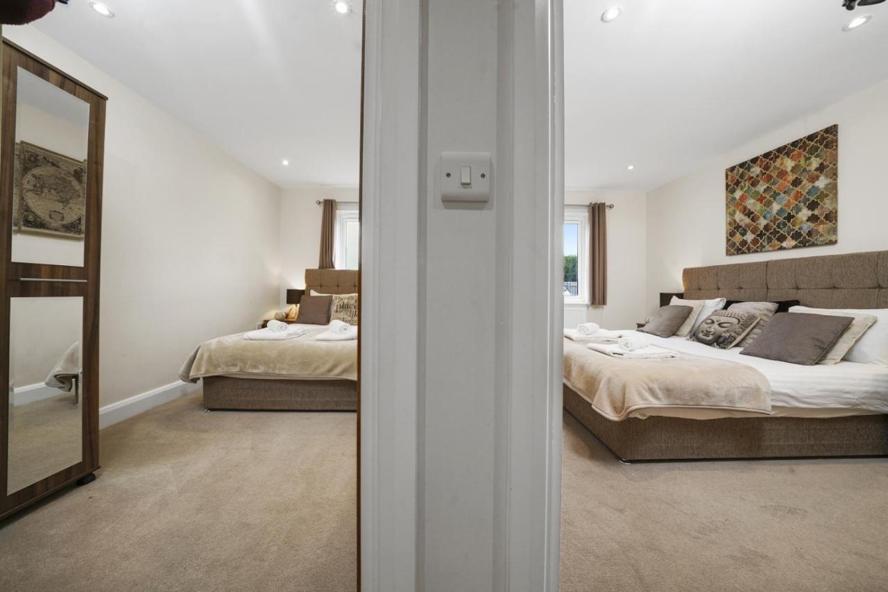 London Heathrow Living Serviced Apartments By Ferndale Stanwell Eksteriør billede