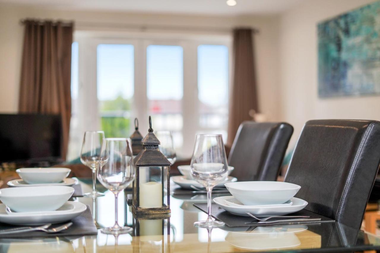 London Heathrow Living Serviced Apartments By Ferndale Stanwell Eksteriør billede